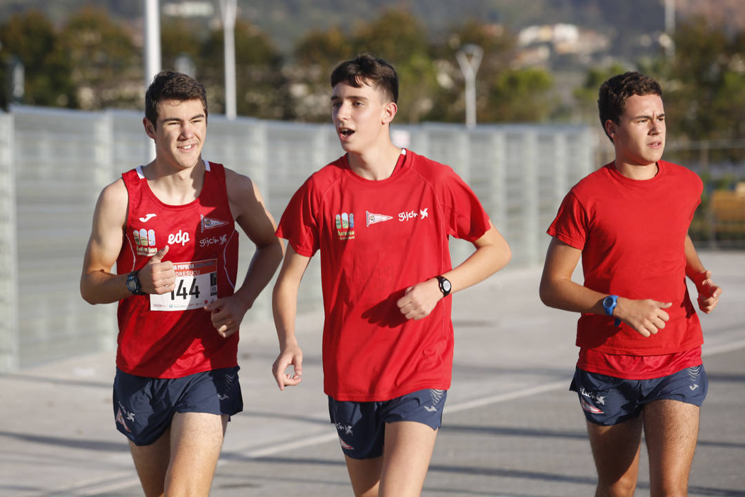 Más de 700 corredores participaron en la carrera que volvió a unir a las dos entidades