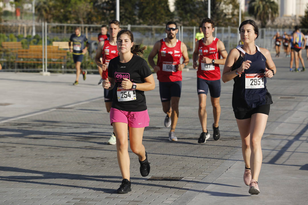 Más de 700 corredores participaron en la carrera que volvió a unir a las dos entidades