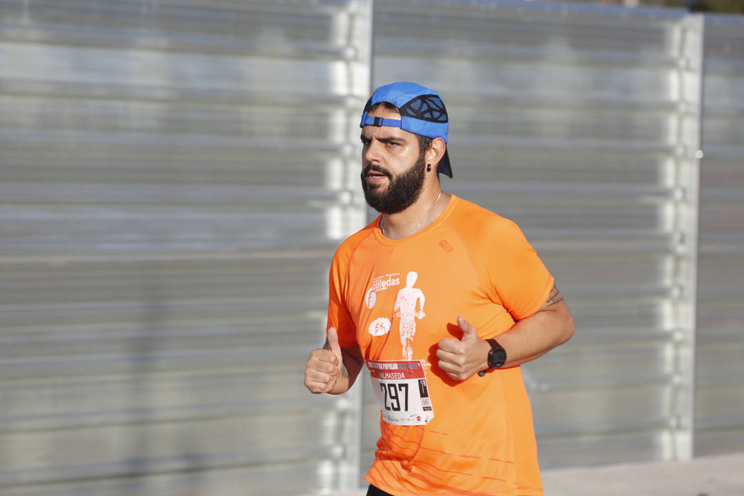 Más de 700 corredores participaron en la carrera que volvió a unir a las dos entidades