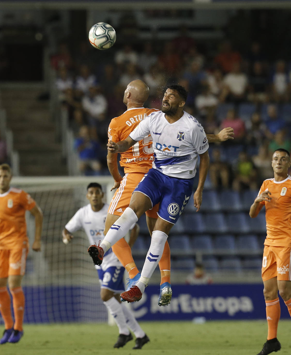 Fotos: Primera victoria de la temporada del Real Oviedo