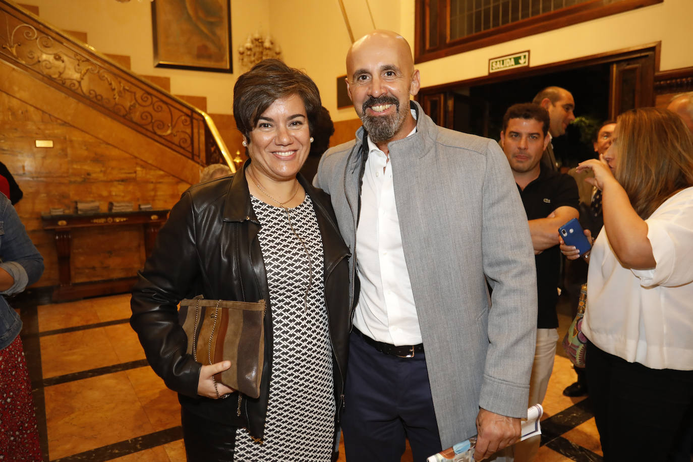José Luis Jorcano, el Telecable Hockey, el Helimer Cantábrico, Ence, el Museo de Bellas Artes y la DOP Sidra de Asturias recibieron el aplauso del Jovellanos al recibir los Premios de EL COMERCIO 2019.