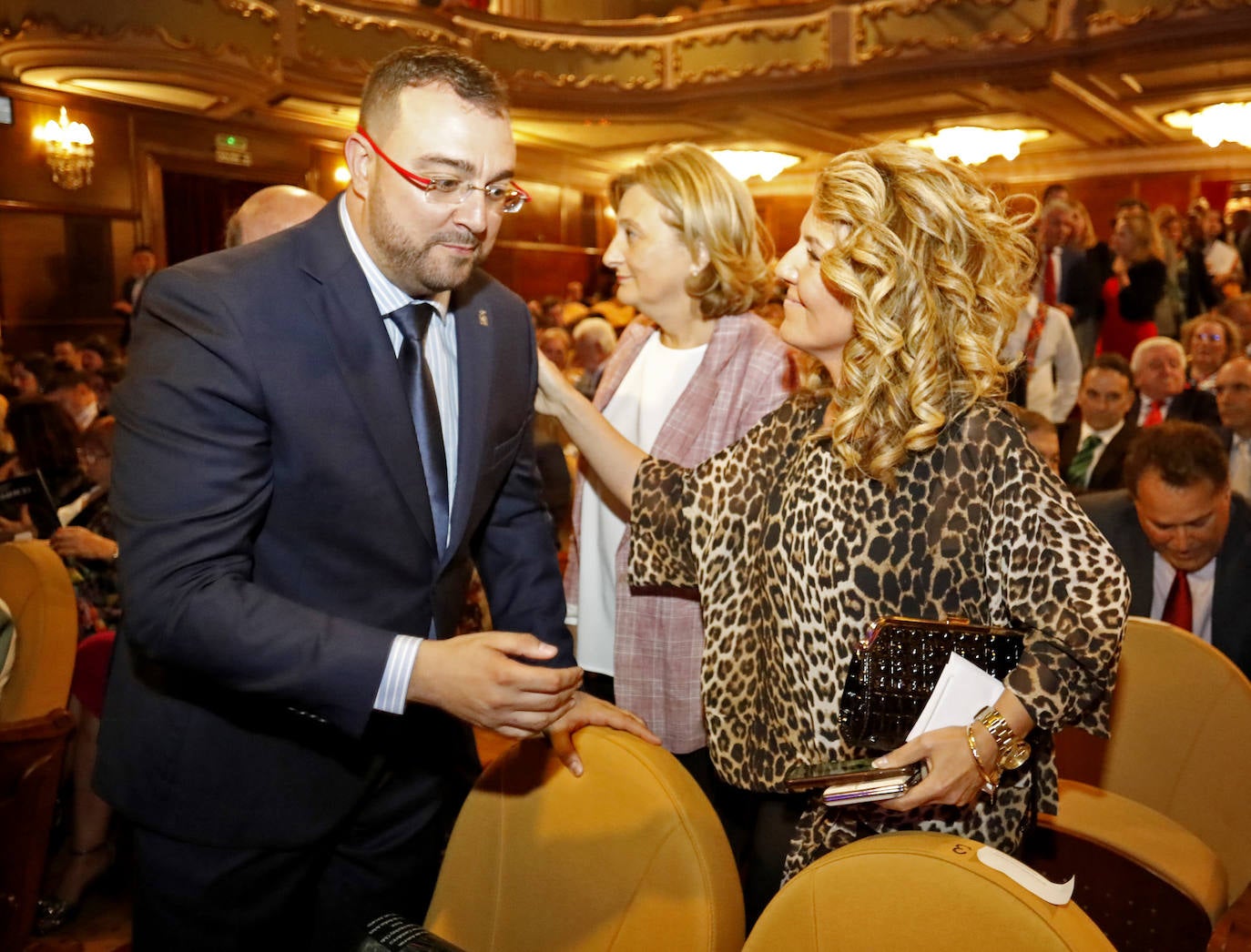 José Luis Jorcano, el Telecable Hockey, el Helimer Cantábrico, Ence, el Museo de Bellas Artes y la DOP Sidra de Asturias recibieron el aplauso del Jovellanos al recibir los Premios de EL COMERCIO 2019.