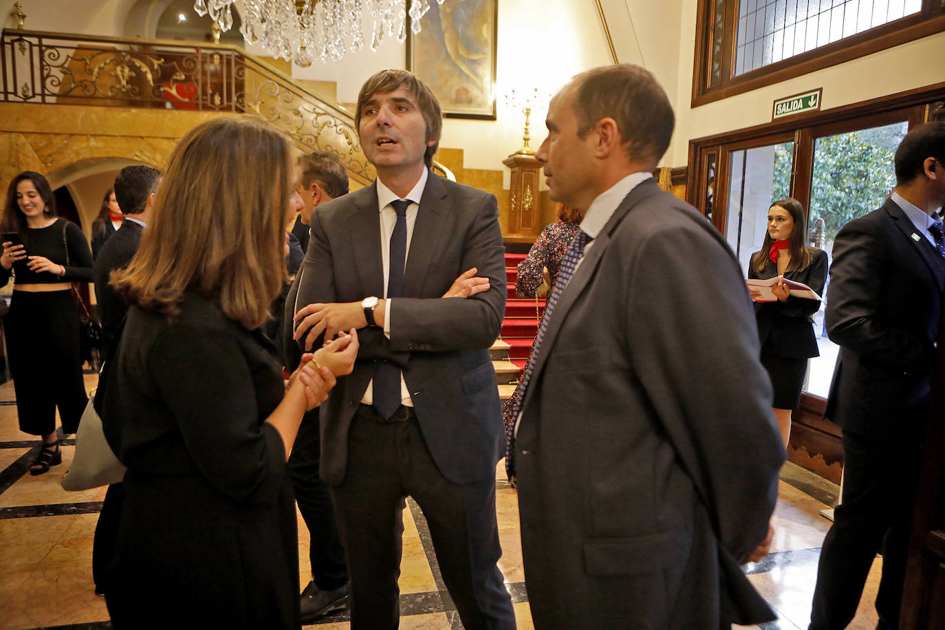 José Luis Jorcano, el Telecable Hockey, el Helimer Cantábrico, Ence, el Museo de Bellas Artes y la DOP Sidra de Asturias recibieron el aplauso del Jovellanos al recibir los Premios de EL COMERCIO 2019.