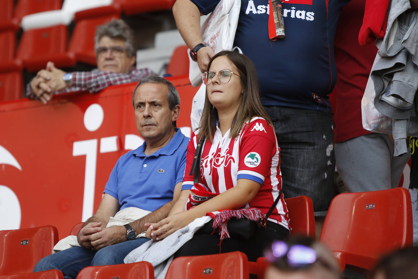 Fotos: ¿Estuviste en el Sporting - Almería? ¡Búscate!