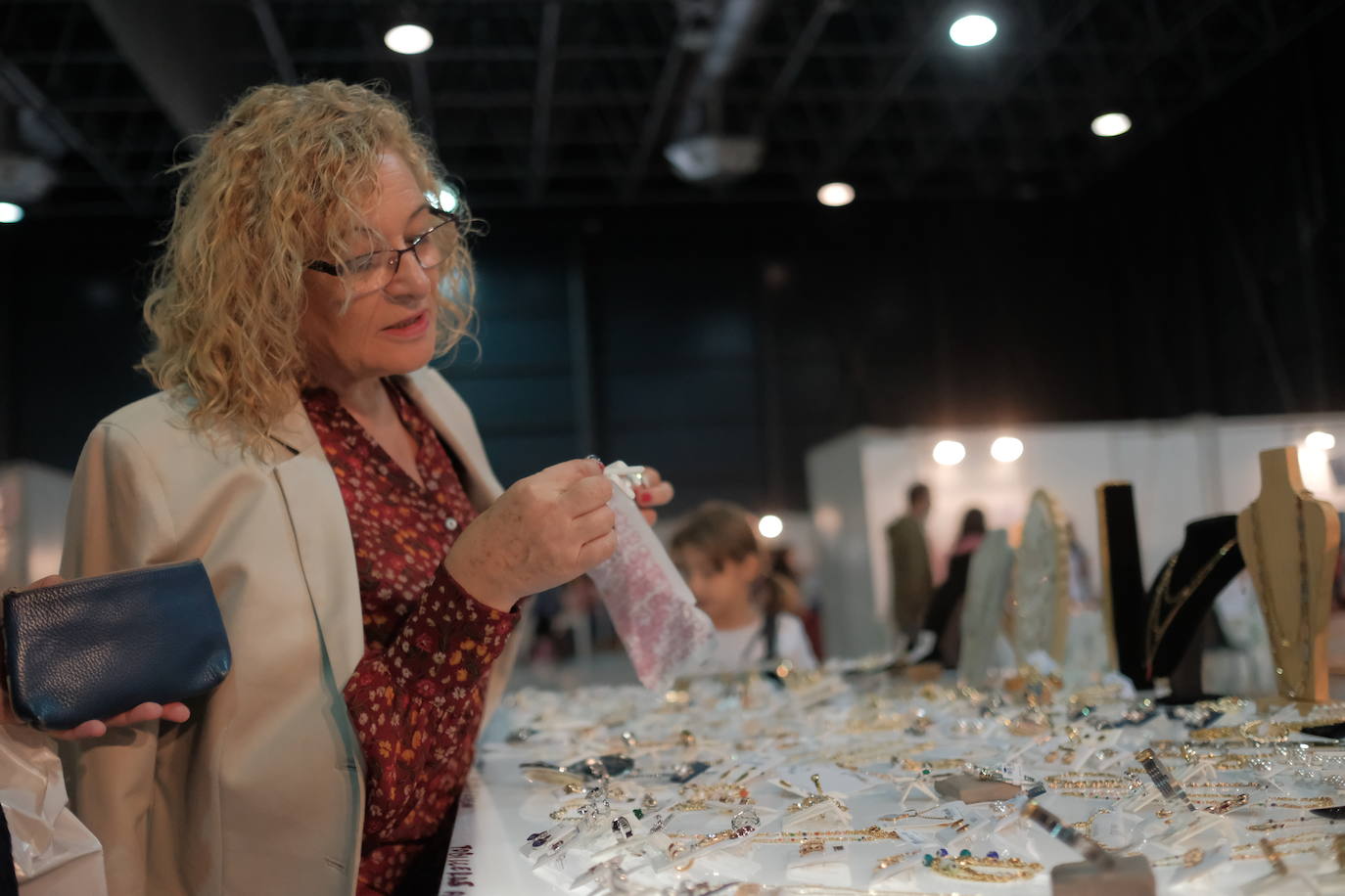 La Feria de Stocks reúne en Gijón las ofertas de 66 comercios asturianos