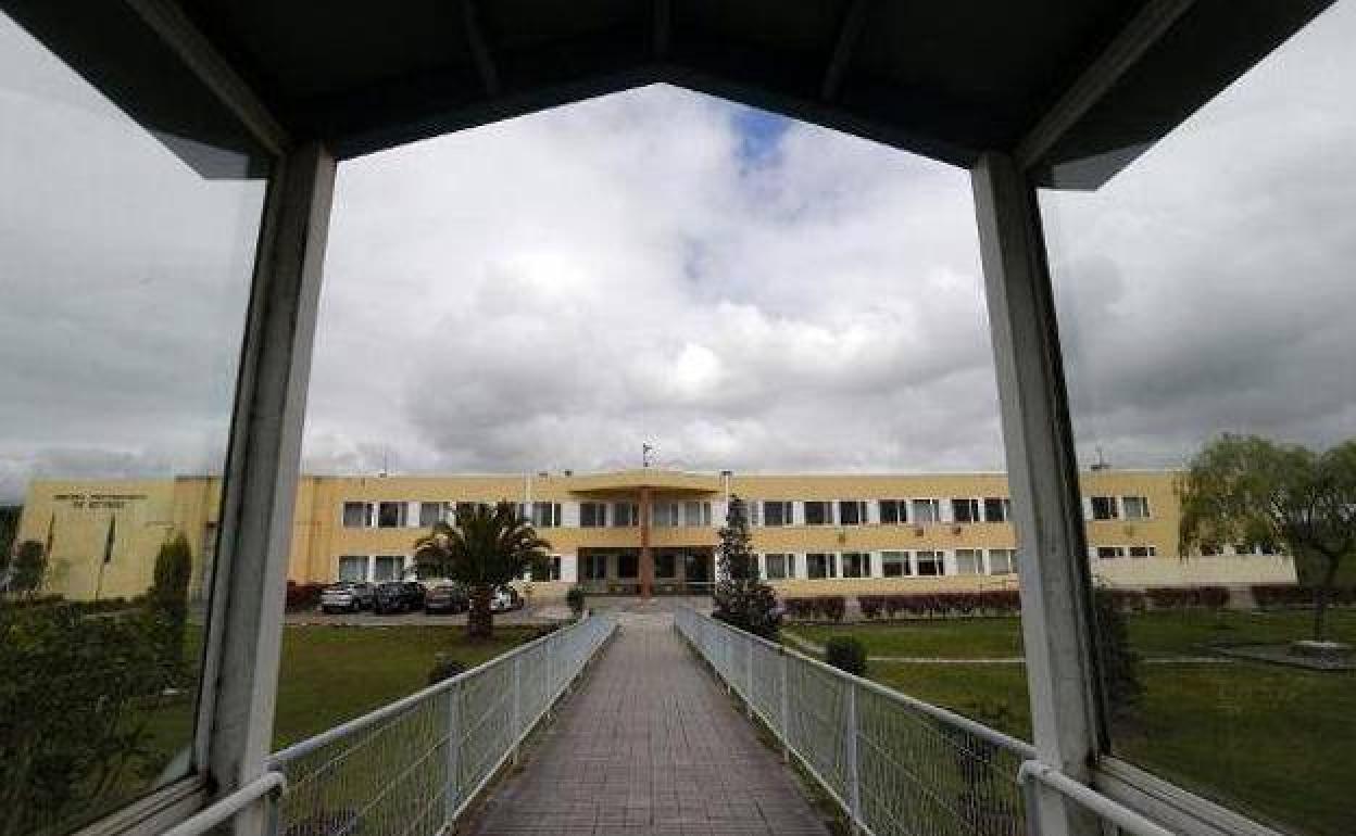 Un preso afronta otros seis años de cárcel por tener cocaína en su celda