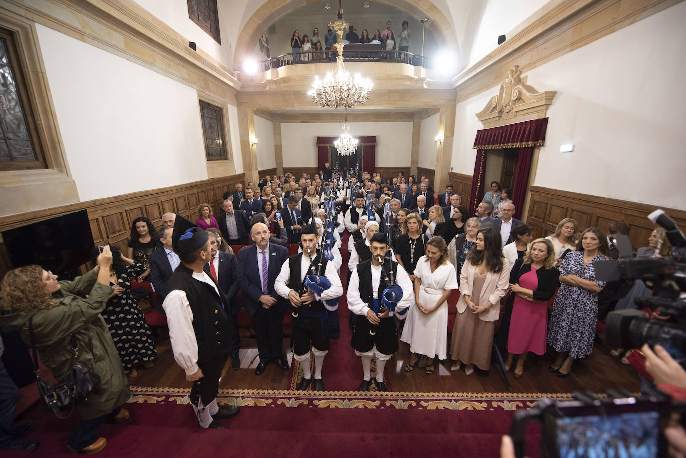 Los galardones iberoamericanos de Asicom y la Universidad de oviedo cumplen una década de homenajes al «entendimiento humano»