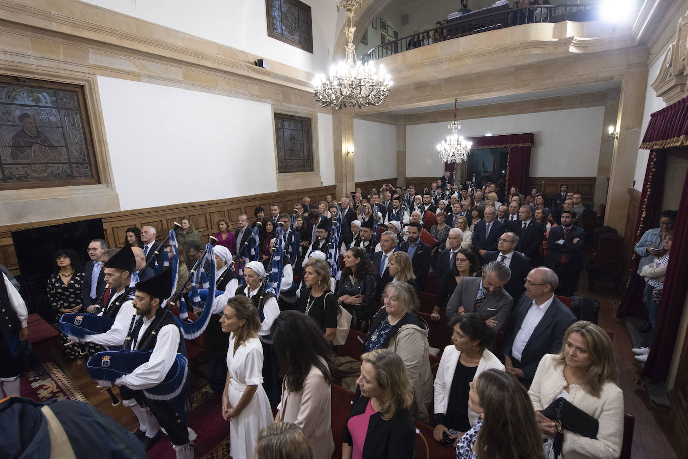 Los galardones iberoamericanos de Asicom y la Universidad de oviedo cumplen una década de homenajes al «entendimiento humano»