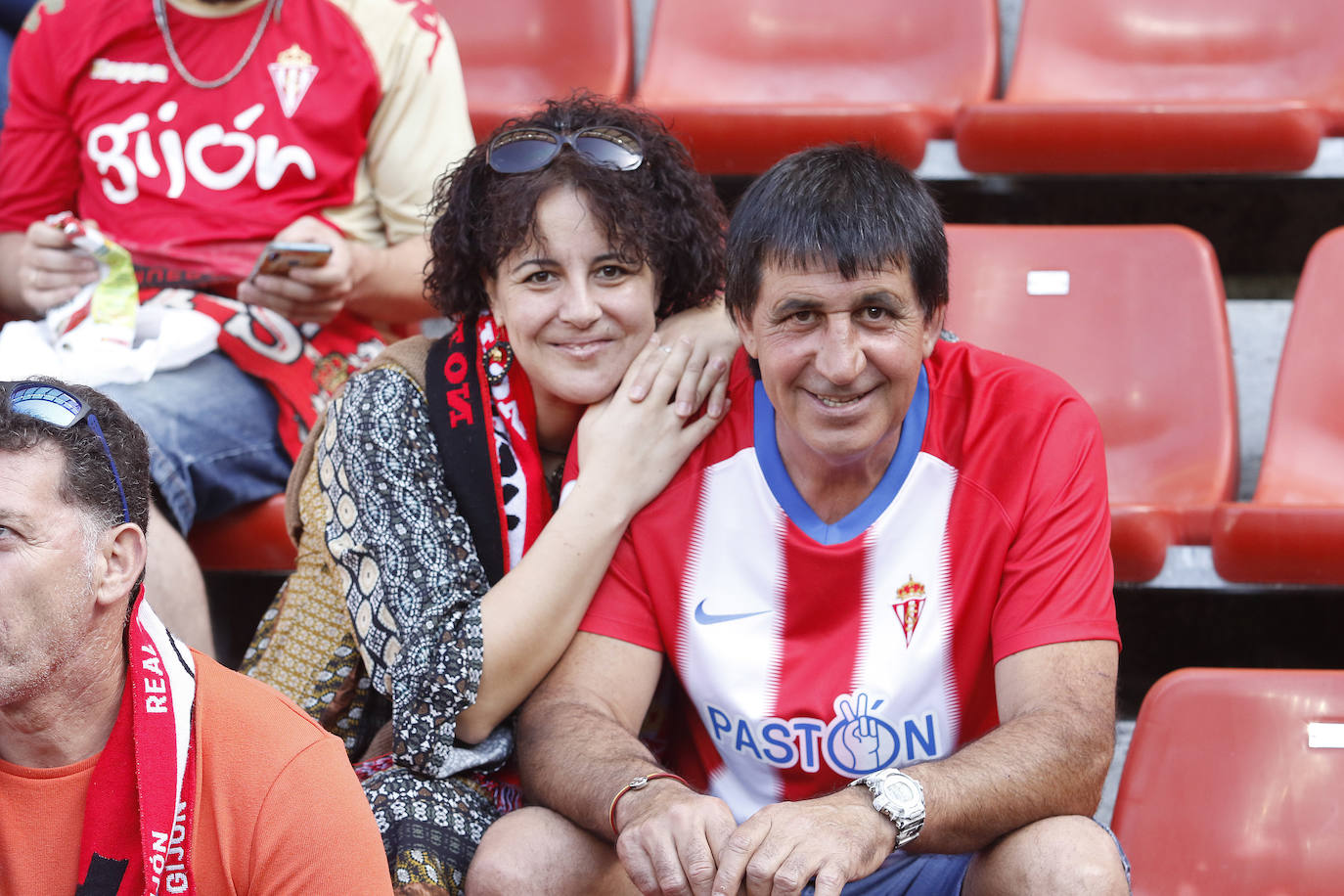 Fotos: ¿Estuviste en el Sporting 1 - 3 Alcorcón? ¡Búscate!