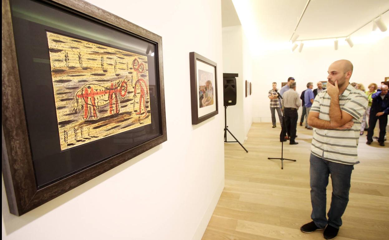 Exposición de obras de Aurelio Suárez que se mostraba en el Museo de Bellas Artes.