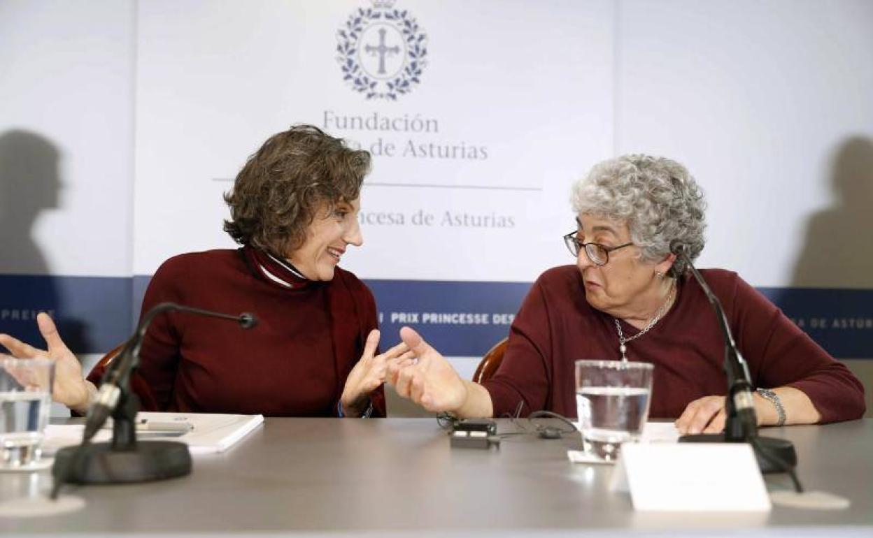 ueda de prensa de Joanne Chory y Sandra Myrna Díaz.