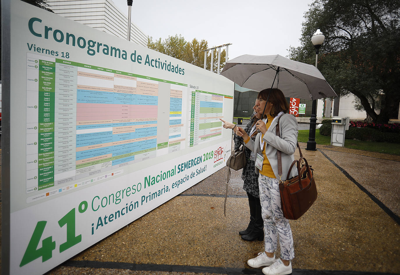 El 41 Congreso Nacional de la Sociedad Española de Médicos de Atención Primaria reúne, entre este miércoles y el sábado, a 4.100 médicos de familia, con 4.000 comunicaciones, 300 ponentes, y 200 actividades.