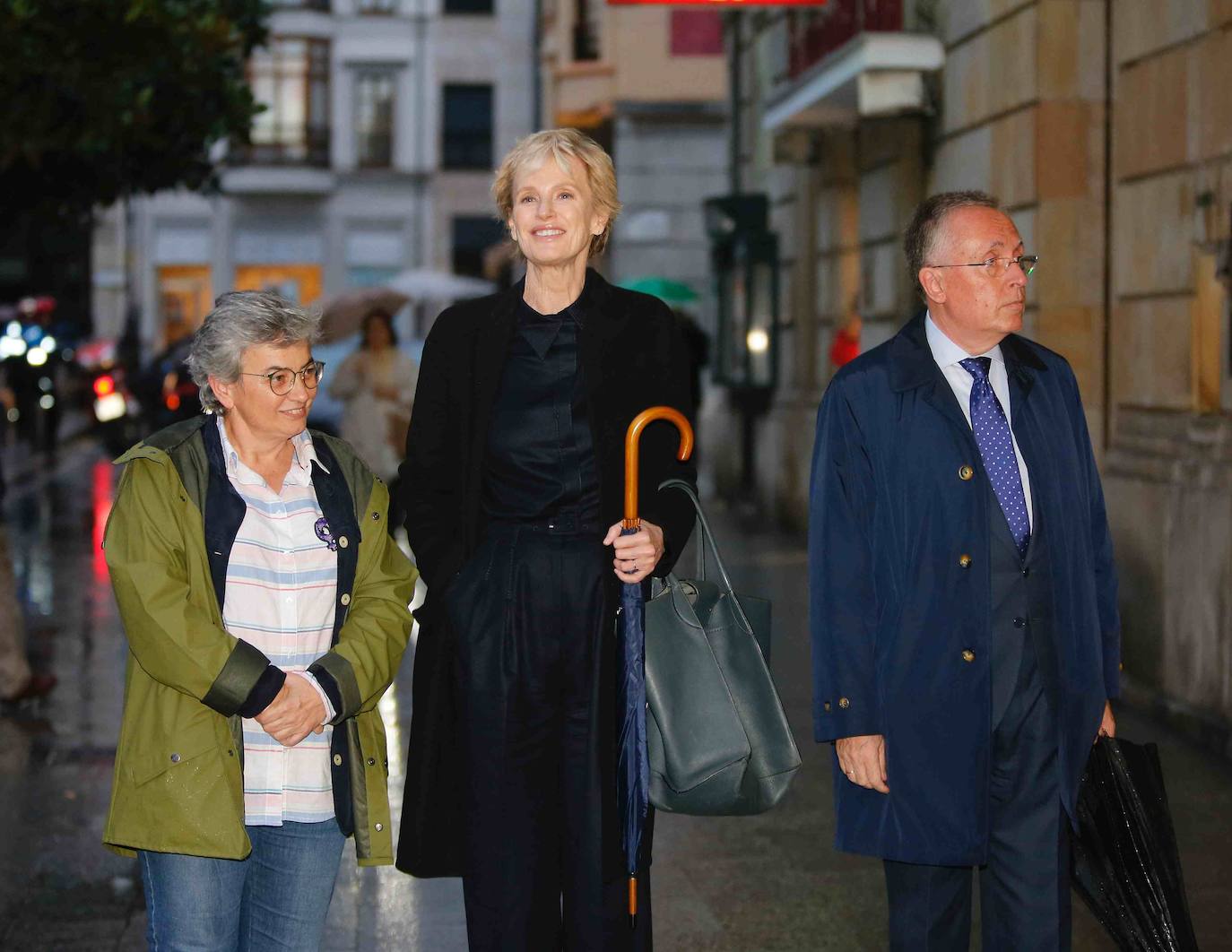 La Premio Princesa de las Letras, la escritora Siri Hustvedt, mantuvo este miércoles un encuentro en el Jovellanos con sus seguidores. 