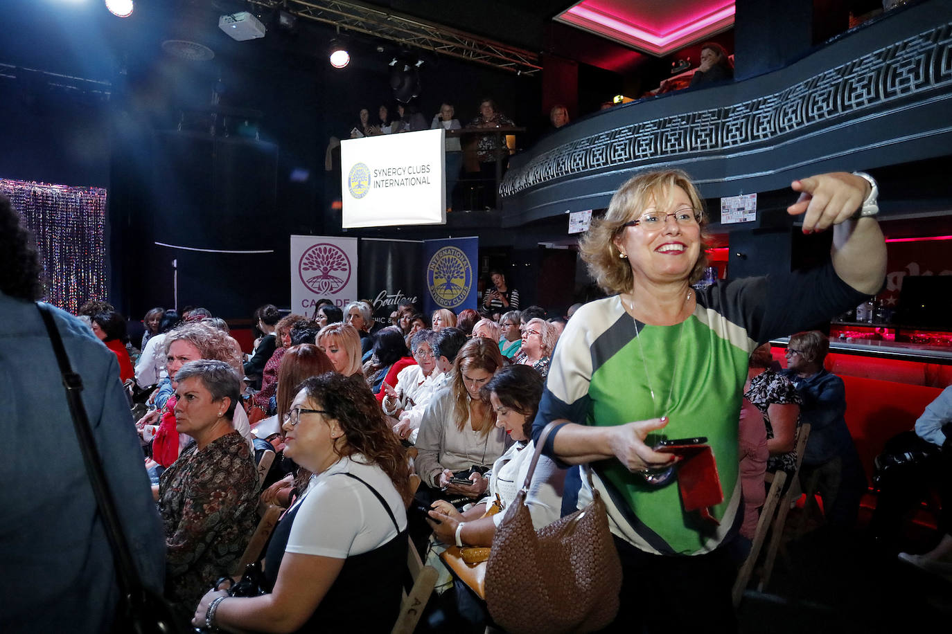 Con motivo de la conmemoración el 19 de octubre del Día Mundial contra el Cáncer de Mama, la sala de fiestas gijonesa acoge el la XI pasarela para concienciar sobre esta enfermedad. 