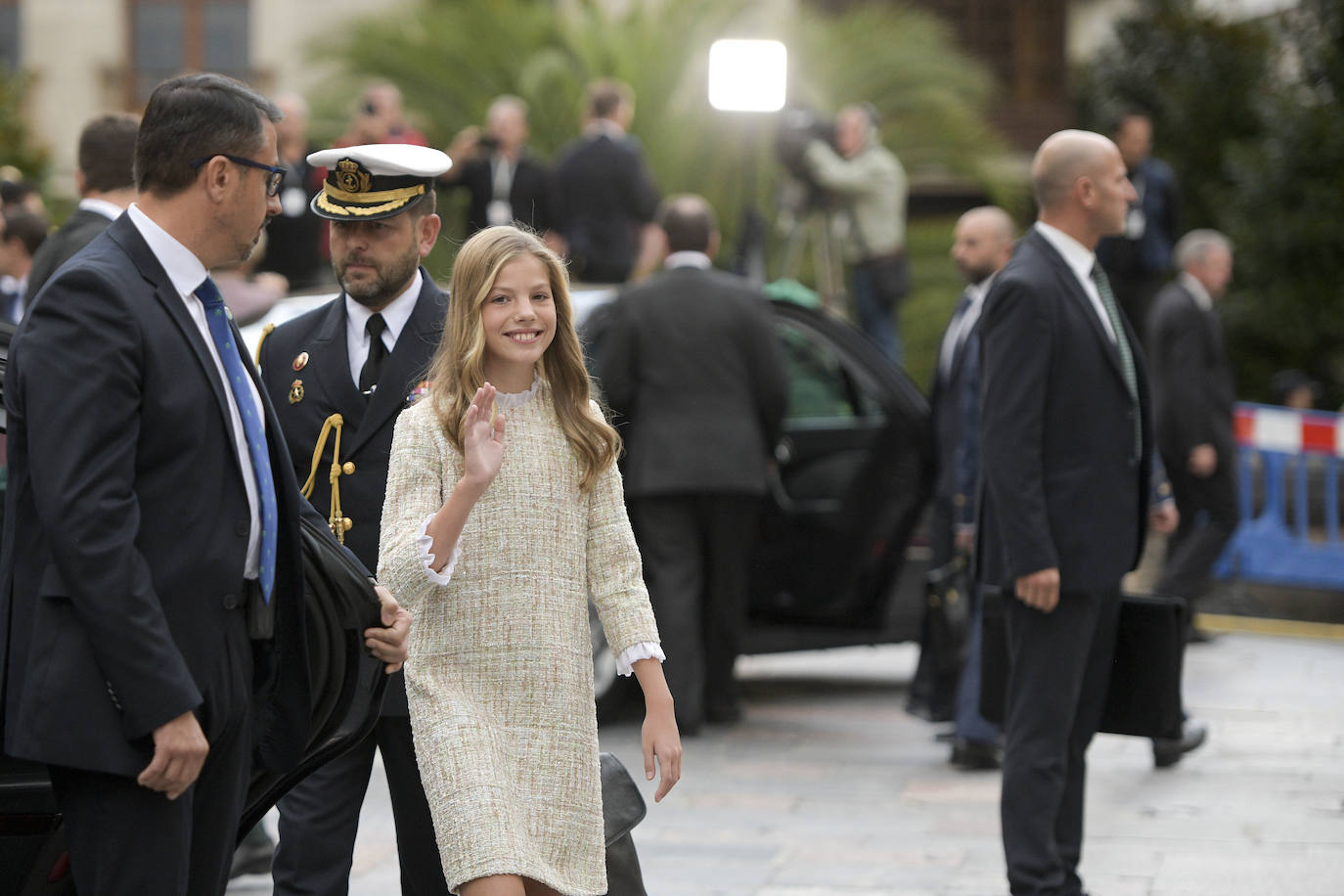 Familia Real, premiados e invitados han lucido sus mejores galas para asistir la ceremonia de entrega de los Premios