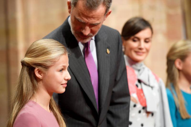 La Princesa Leonor ha sido el principal centro de atención de todos los actos en los que ha participado. Entre los más importantes, la audiencia a los presidentes de los jurados, a los miembros de los patronatos Princesa y Fundación y a los galardonados con los Premios Princesa de Asturias y la ceremonia de entrega en el teatro Campoamor, donde ha dado su primer discurso público.