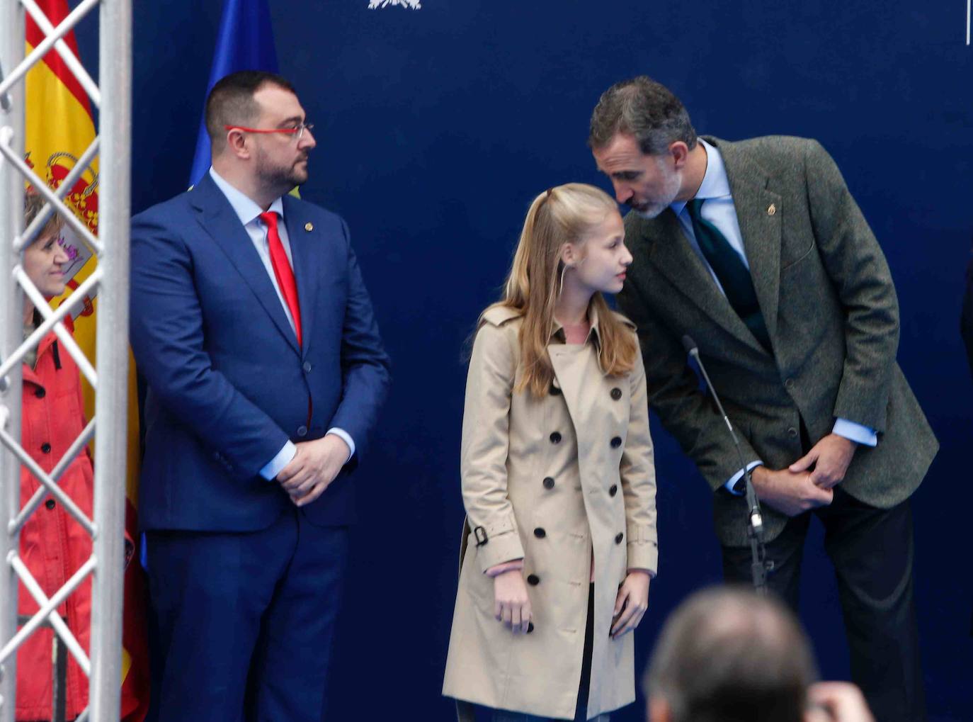 La lluvia no consiguió empañar la visita de la Princesa junto a los Reyes y la Infanta Sofía al Pueblo Ejemplar 2019.