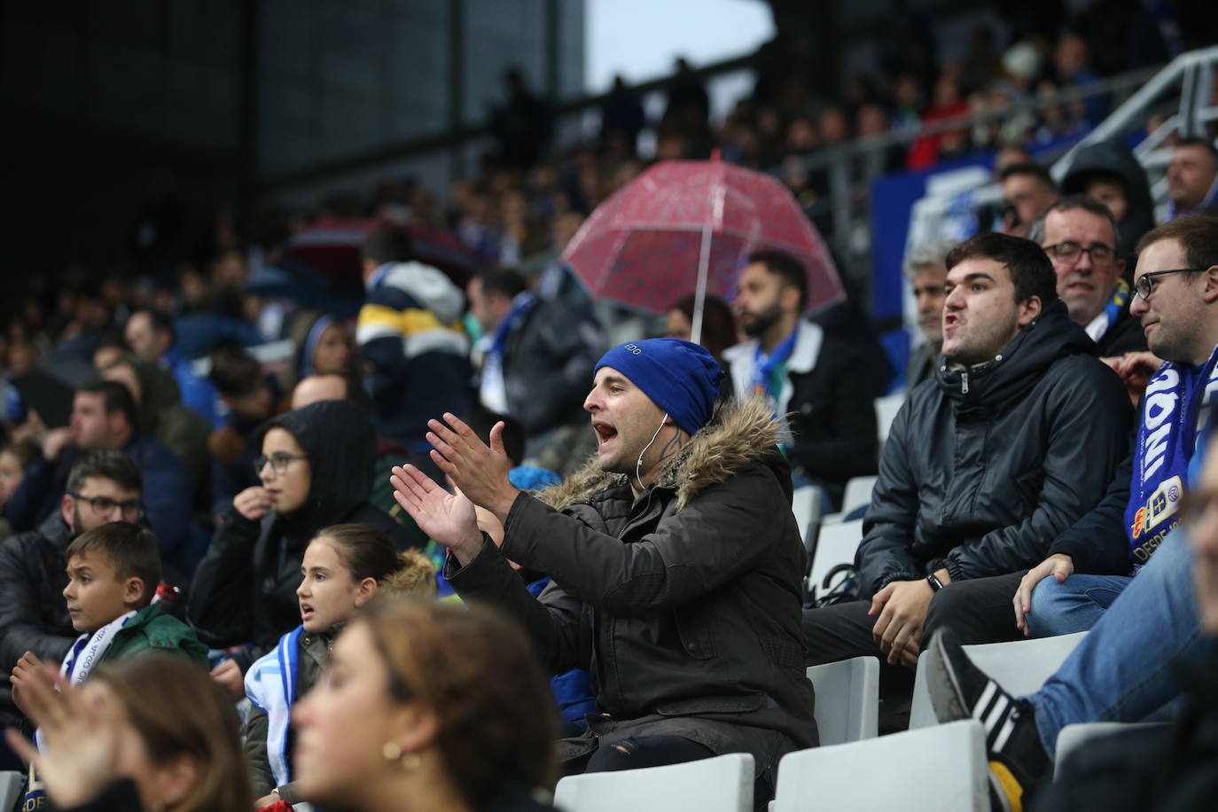 Fotos: ¿Estuviste en el Real Oviedo 4 - 2 Girona? ¡Búscate!