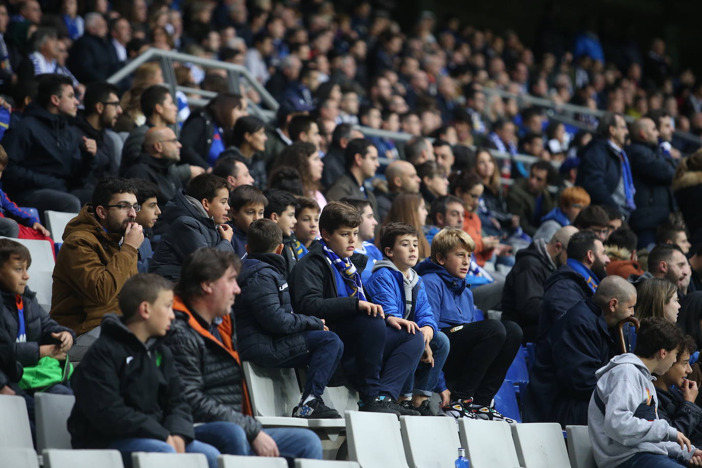 Fotos: ¿Estuviste en el Real Oviedo 4 - 2 Girona? ¡Búscate!