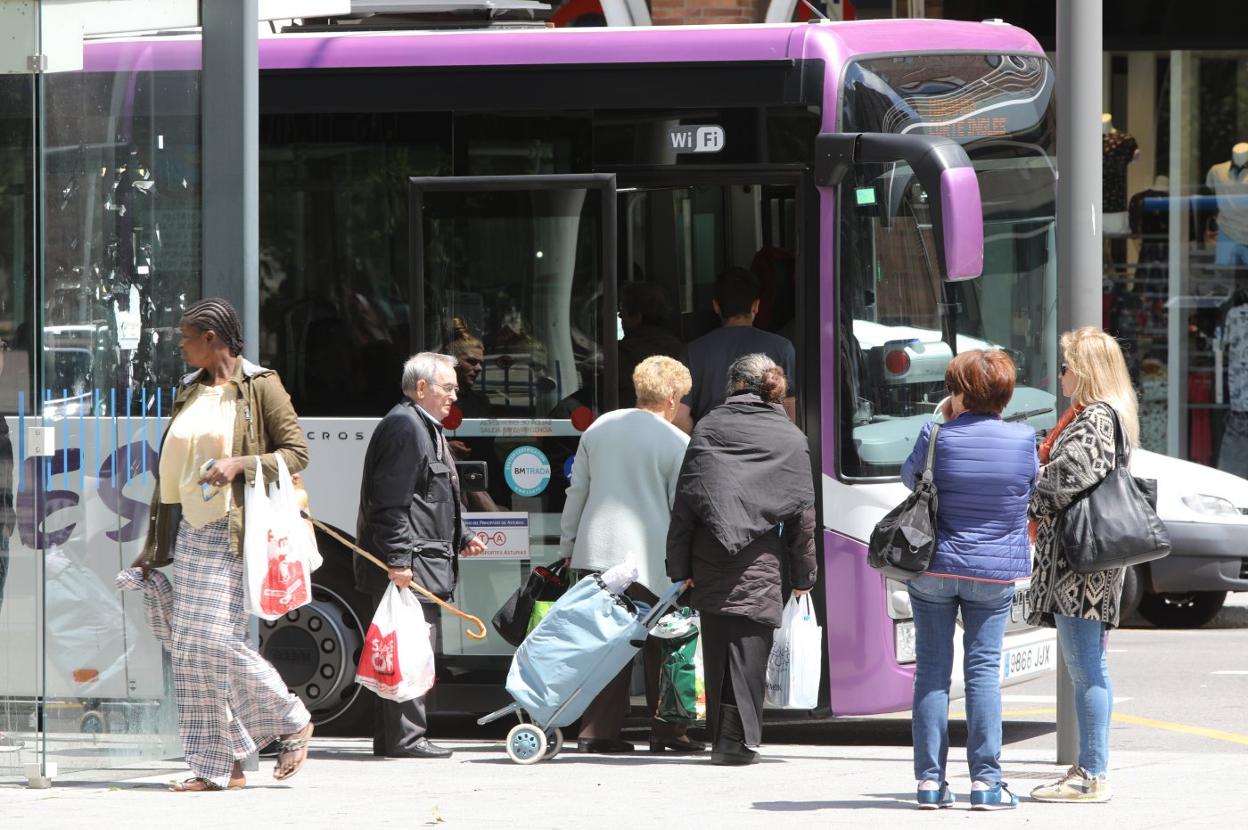 Las asociaciones vecinales de Avilés piden que el Plan de Movilidad empiece  por el autobús urbano | El Comercio: Diario de Asturias