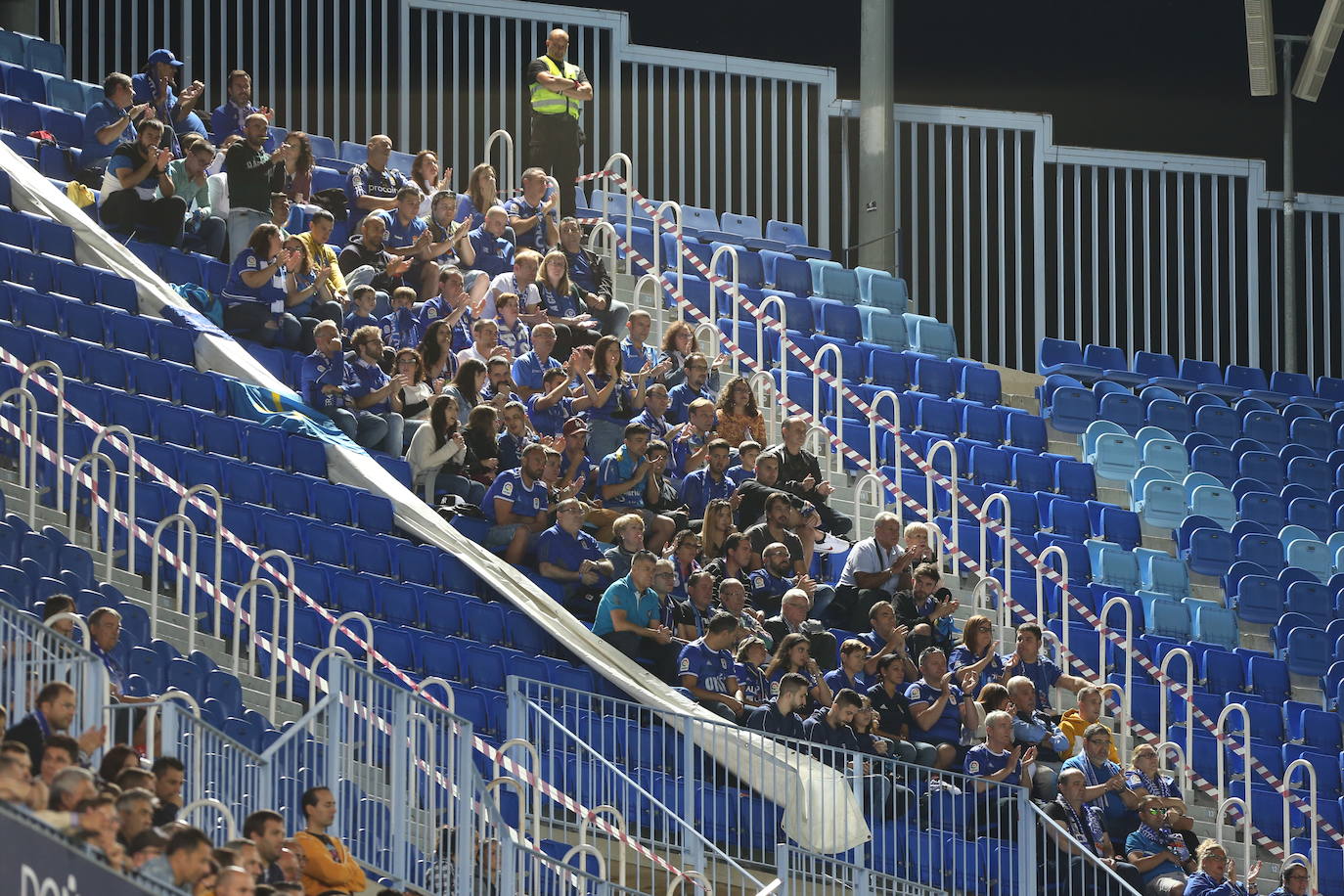 El conjunto azul pierde en La Rosaleda. Los tantos fueron de Antoñín y Adrián para el conjunto andaluz y de Ibra para el Real Oviedo. 