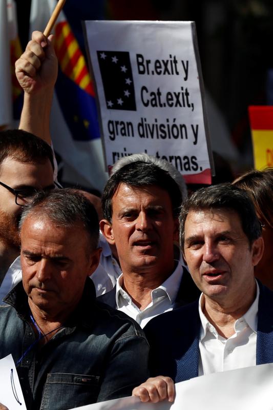 Fotos: Masiva marcha en Barcelona por la unidad de España