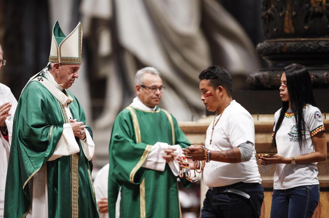 El Papa Francisco celebró ayer la misa con la que se clausuró el sínodo de la Amazonia. 