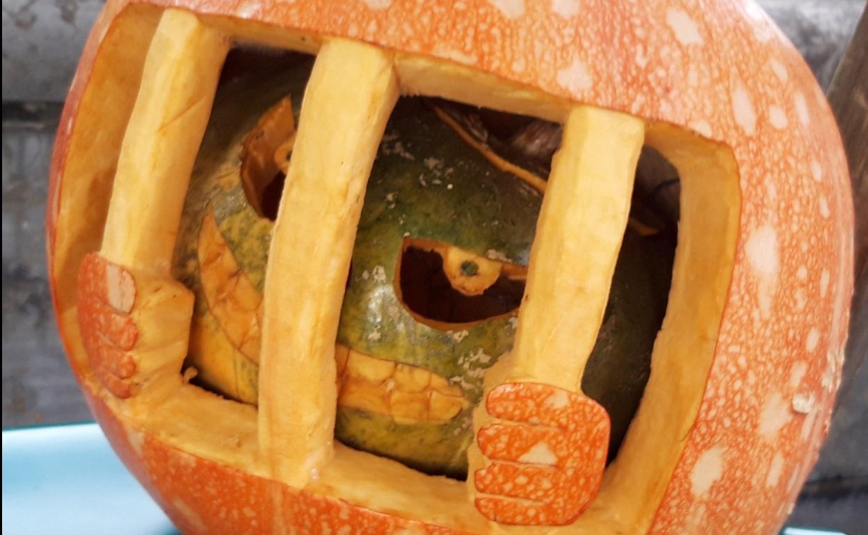 Dos de las calabazas premiadas en el concurso del Botánico. 