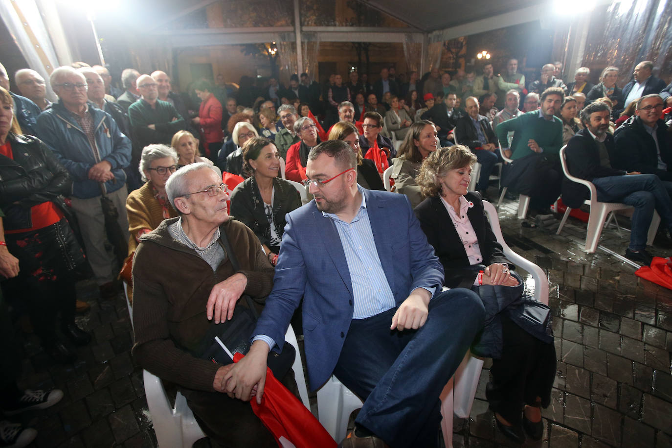 Psoe, Ciudadanos, Más País y Vox abrían la campaña en Oviedo, mientras que la coalición PP-Foro lo hacía en Avilés y Unidas Podemos en Gijón.