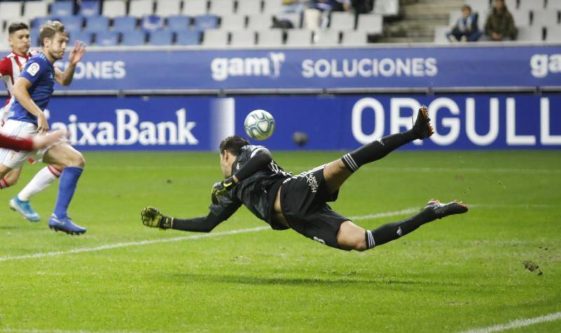 El conjunto de Javi Rozada consiguió un punto ante el Almería en el Carlos Tartiere. 