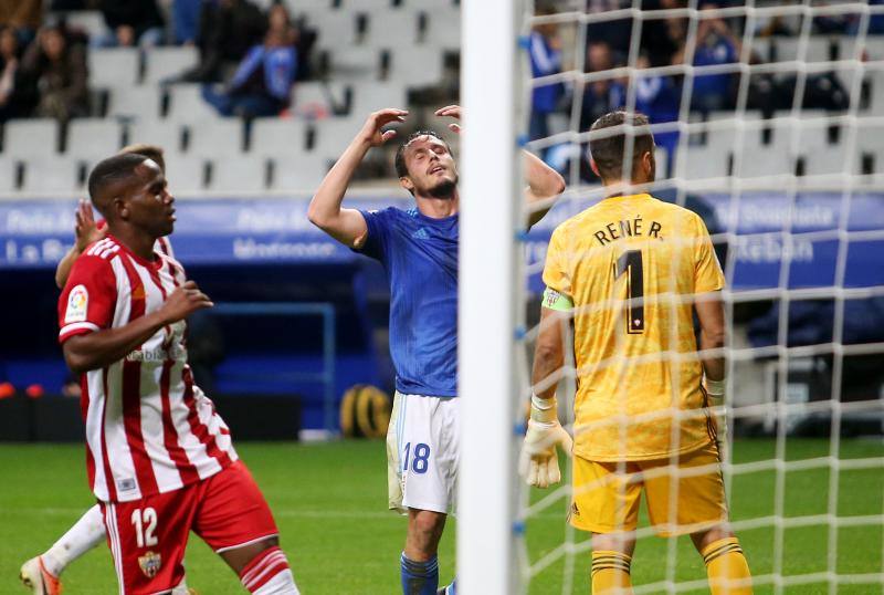 El conjunto de Javi Rozada consiguió un punto ante el Almería en el Carlos Tartiere. 