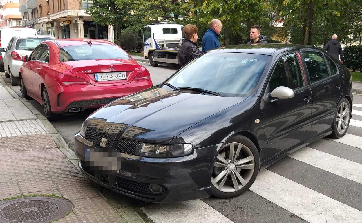 El vehículo robado en Oviedo.