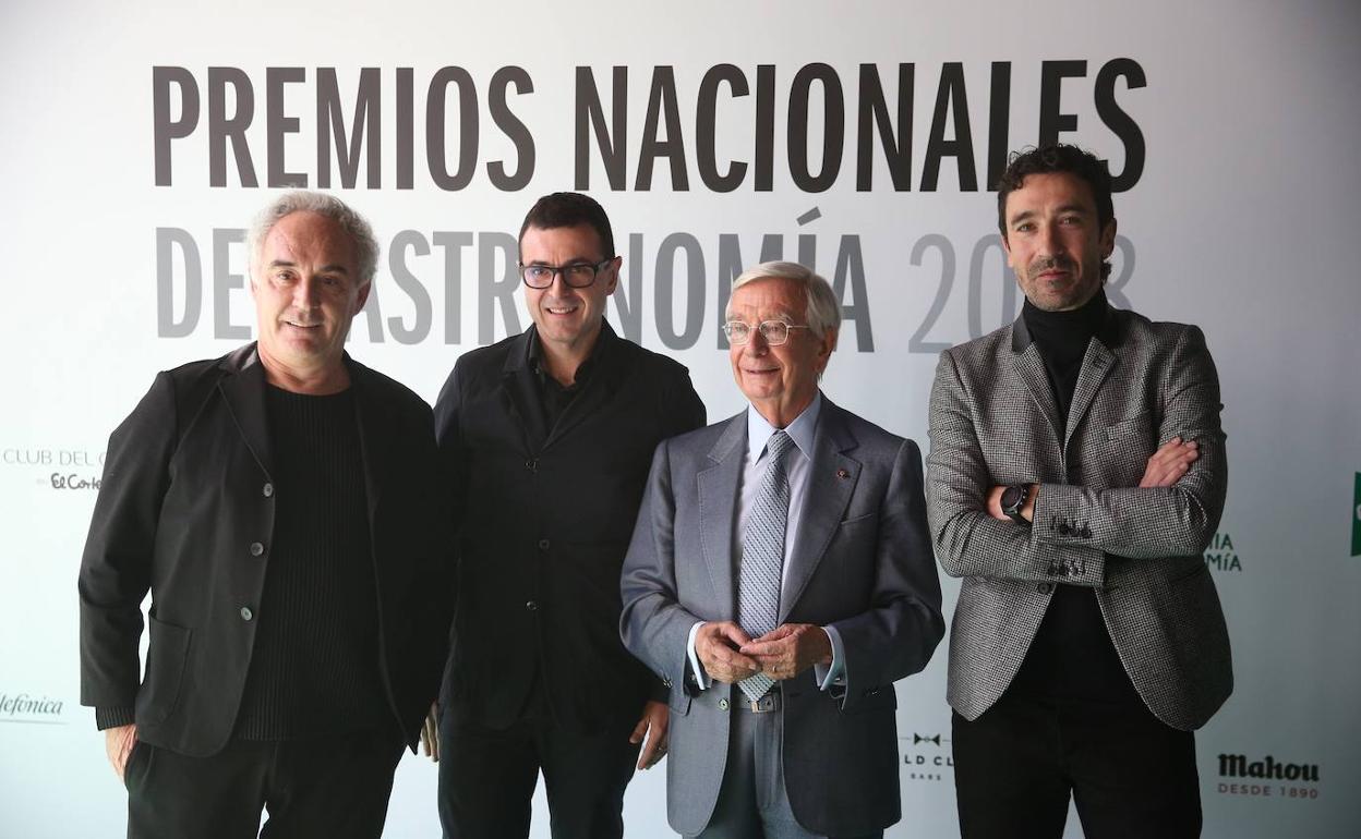  Ferrán Adrià, Ricard Camarena, Rafael Ansón y Eneko Atxa, en la entrega de los Premios Nacionales de Gastronomía.