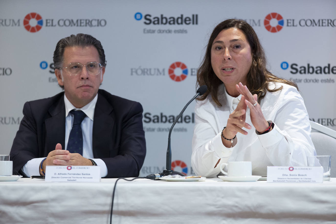 El Fórum de EL COMERCIO, organizado en colaboración con el Banco Sabadell, ha contado con las expertas en la materia, Sonia Bosch, de Banco Sabadell, y la profesora Inmaculada Domínguez.
