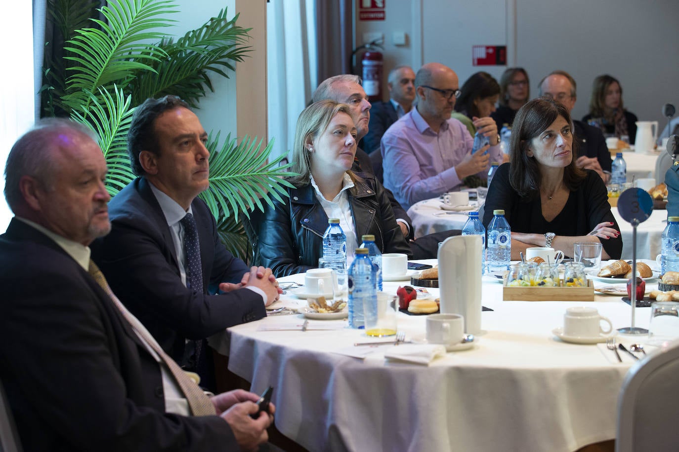 El Fórum de EL COMERCIO, organizado en colaboración con el Banco Sabadell, ha contado con las expertas en la materia, Sonia Bosch, de Banco Sabadell, y la profesora Inmaculada Domínguez.