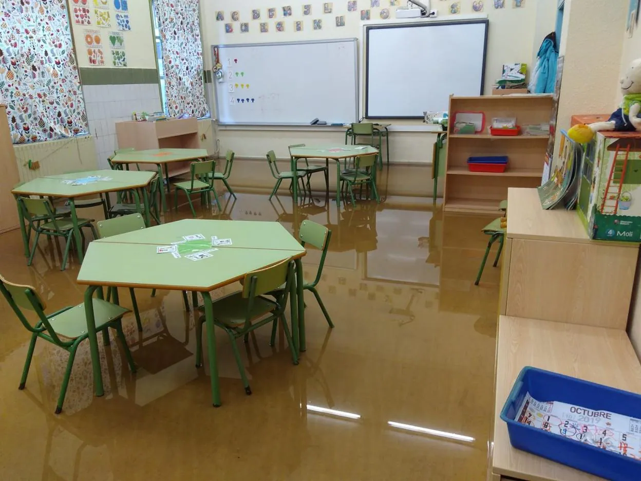 Un aula de preescolar también fue clausurada este pasado martes ante la imposibilidad de impartir las clases. 