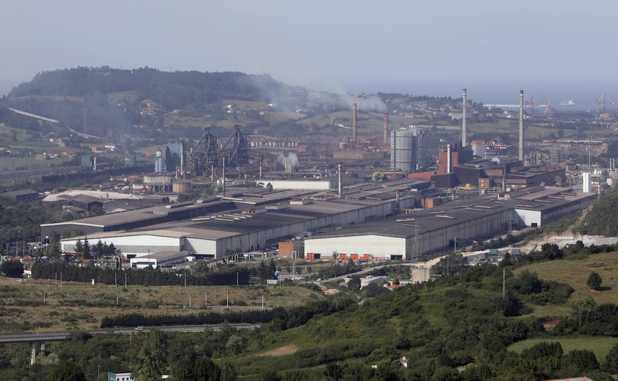 El Gobierno italiano intenta convencer a Arcelor de que no rompa su acuerdo con Ilva ante el riesgo de perder 10.000 empleos