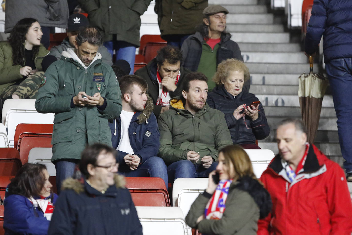 ¿Estuviste este sábado en El Molinón en el partido Sporting - Numancia? ¡Búscate en nuestra galería de imágenes! 