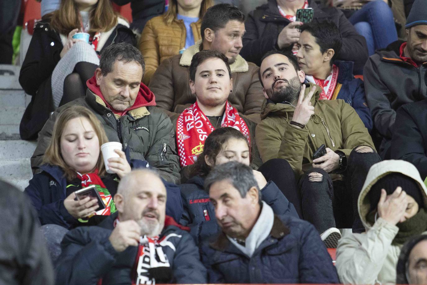 ¿Estuviste este sábado en El Molinón en el partido Sporting - Numancia? ¡Búscate en nuestra galería de imágenes! 