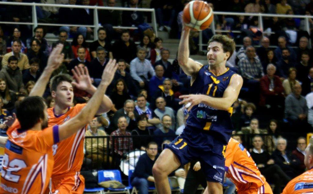 Liberbank Oviedo Baloncesto 66-73 Chocolates Trapa Palencia, en imágenes