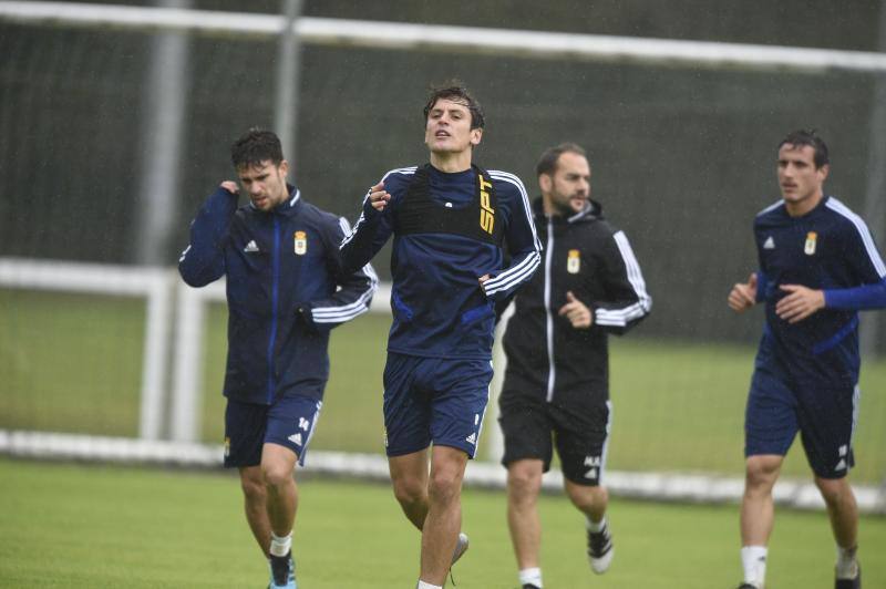 Los azules han preparado este lunes el tercer derbi que se disputará en el Carlos Tartiere desde el regreso del Real Oviedo al fútbol profesional 