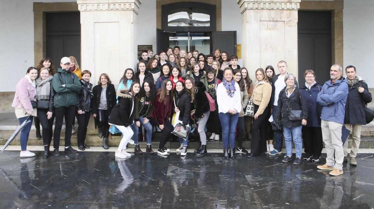 Recepción a 21 estudiantes Erasmus+ de tres países
