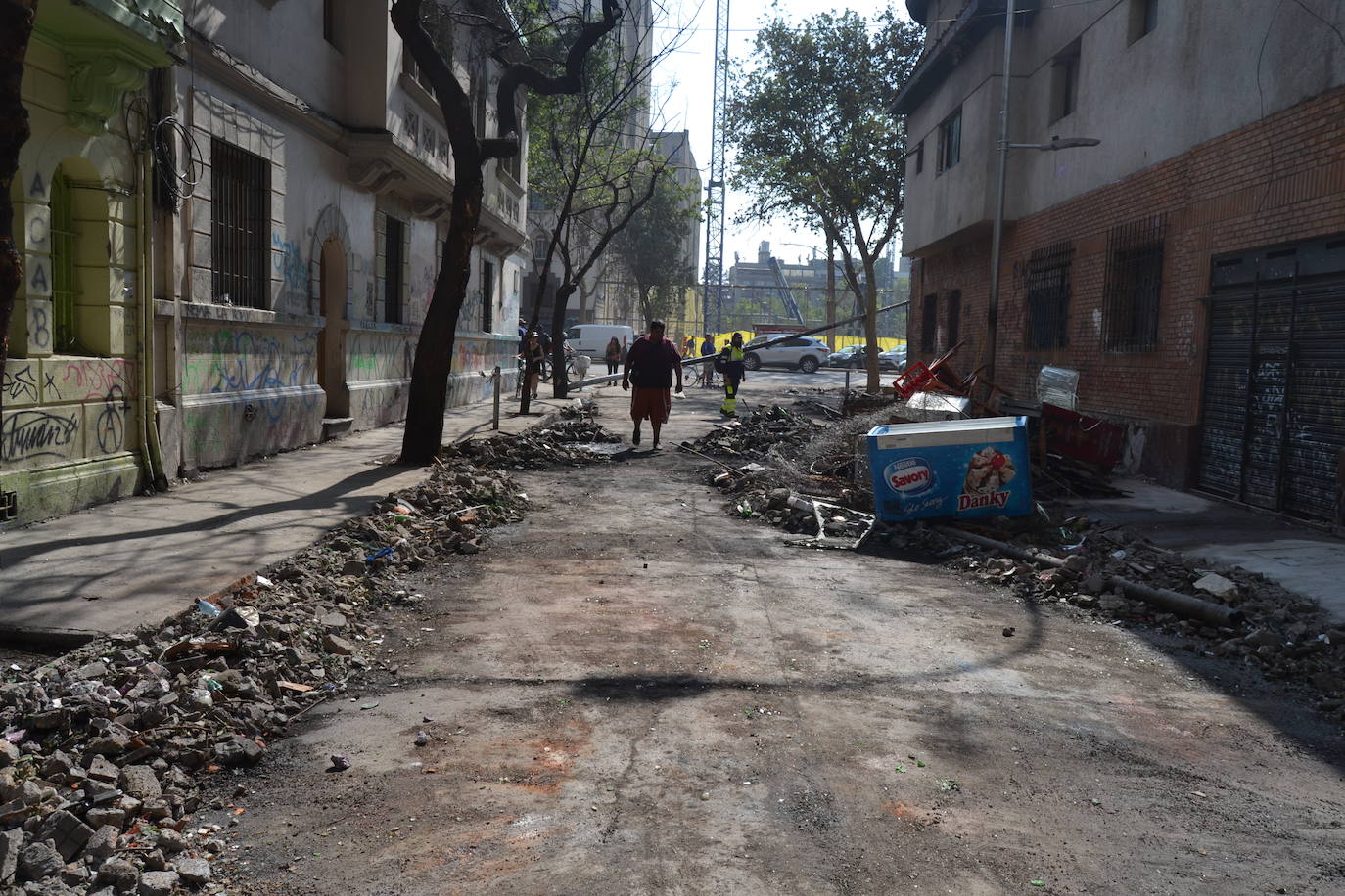 Fotos: Incendios y saqueos en hoteles y restaurantes de Lucio Torre en Chile