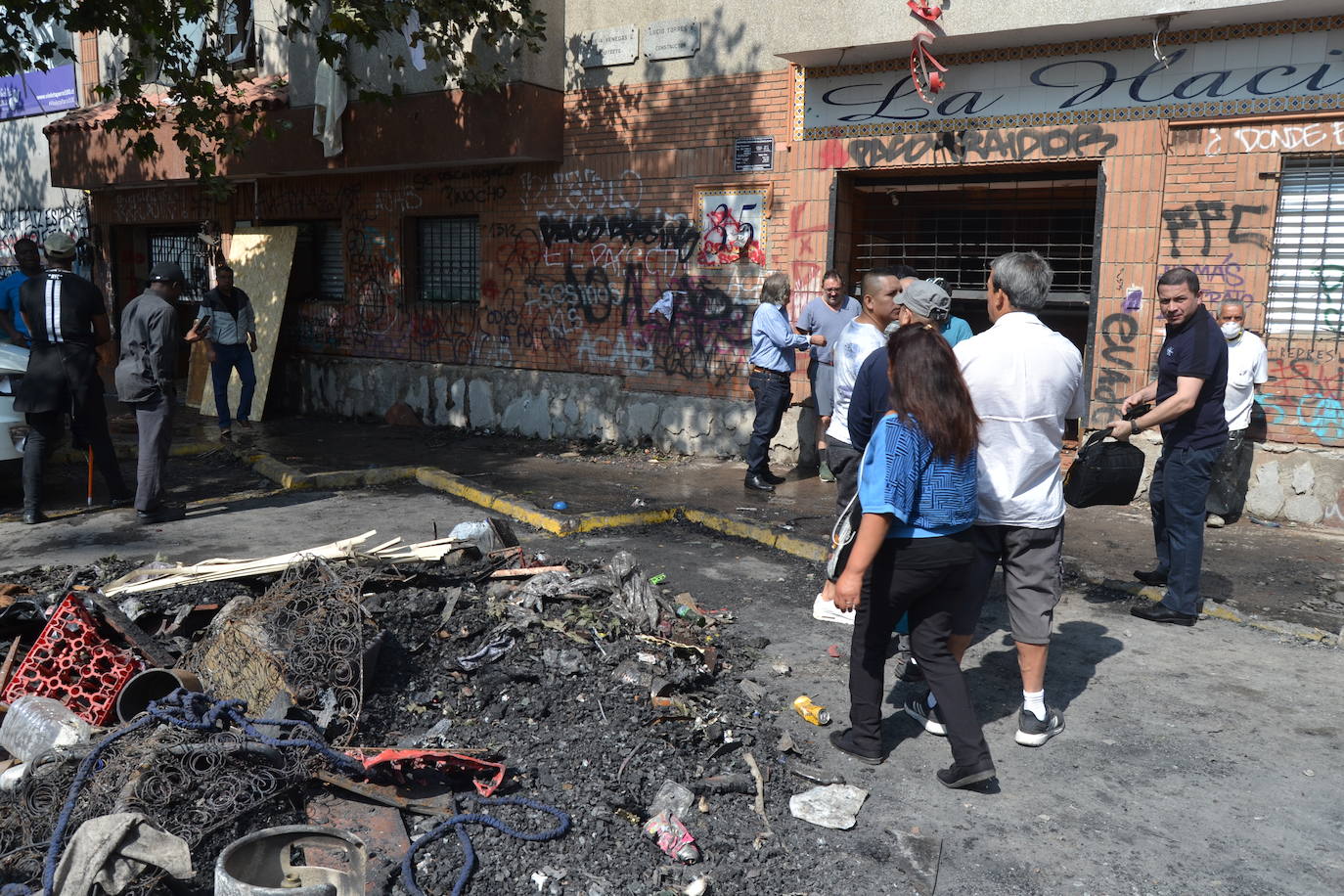 Fotos: Incendios y saqueos en hoteles y restaurantes de Lucio Torre en Chile