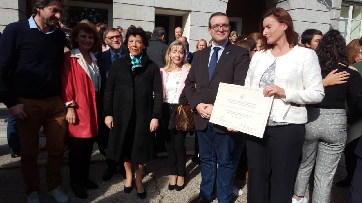 Alberto Ferrao, Marisa Suárez, Antonio Reguera, Isabel Celaá, Julia Magdalena, José Antonio Garmón e Isabel Cuesta. :: E. C.