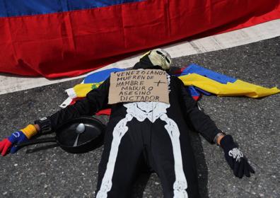 Imagen secundaria 1 - Guaidó moviliza a sus partidarios intentando encender la calle contra Maduro