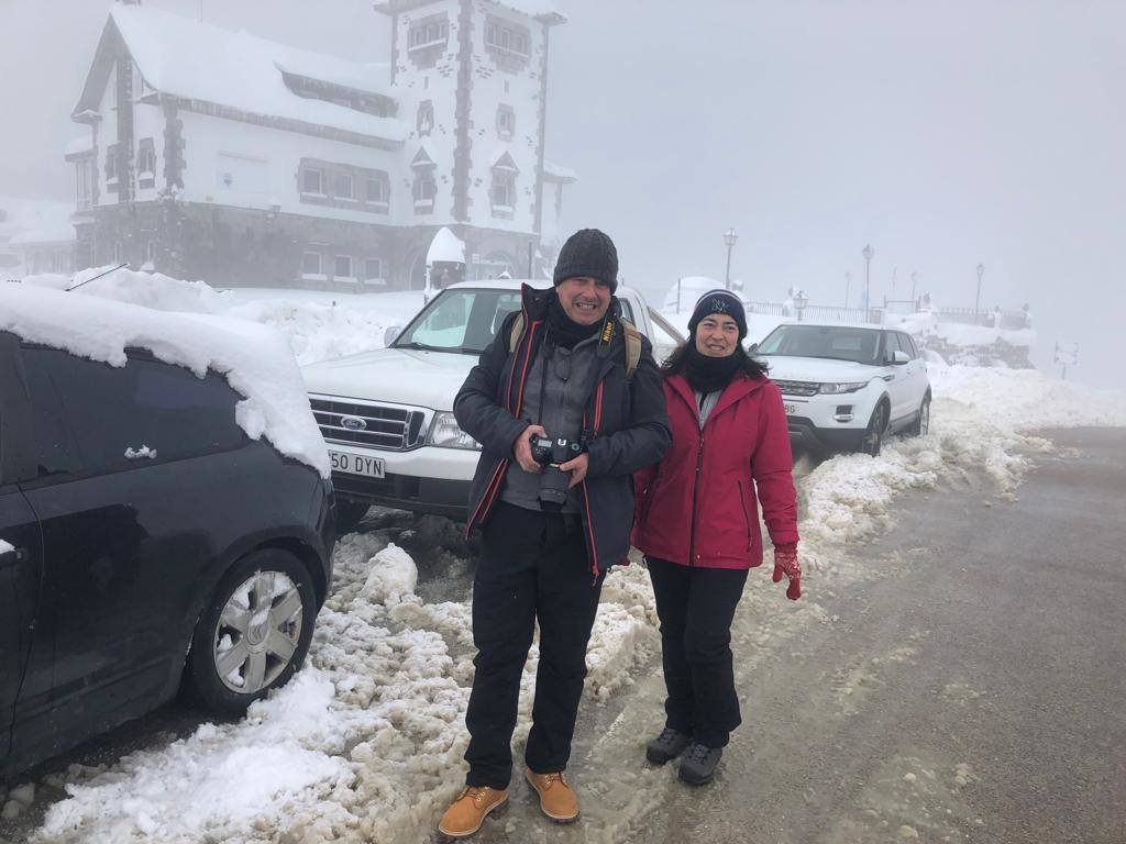 Las nevadas siguen siendo protagonistas en Pajares y en Tarna, que se ha quedado sin luz y sin señal de televisión.