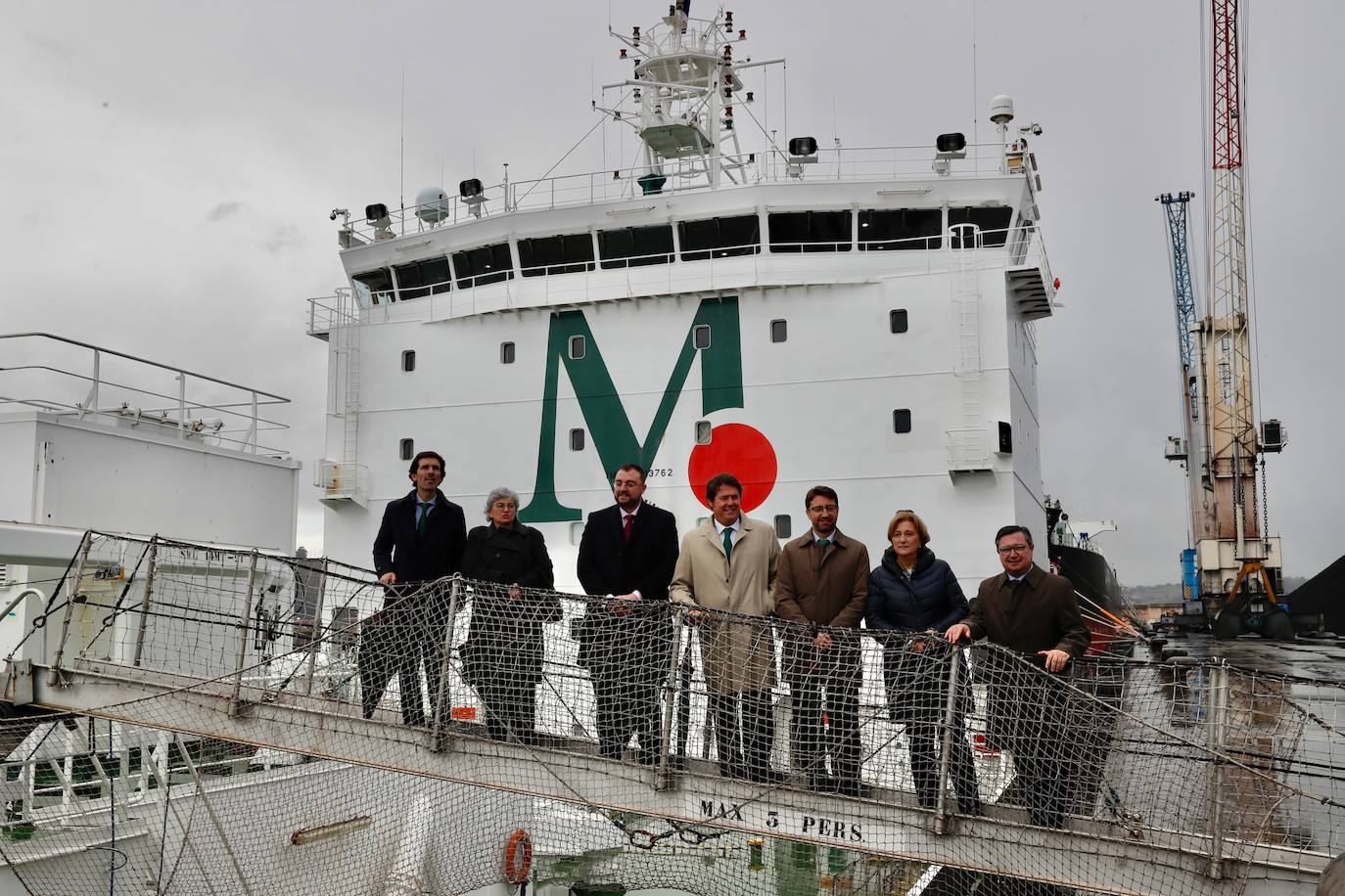 El puerto de El Musel ha inaugurado la nueva terminal de Masaveu Industria, con una inversión de 5,5 millones, que permitirá el almacenamiento, manipulación y carga de distintos productos sólidos