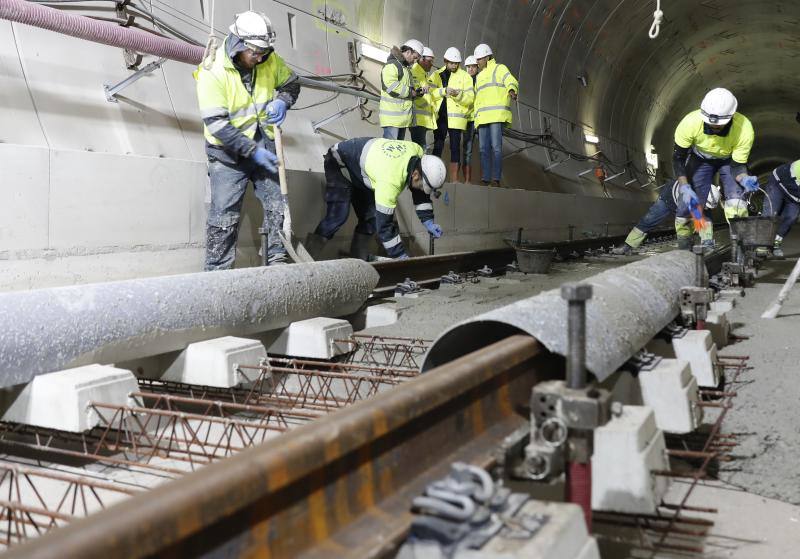 EL COMERCIO accede a la variante de Pajares y desvela con sus técnicos qué tiene y qué falta a la mayor infraestructura jamás hecha en la región. 