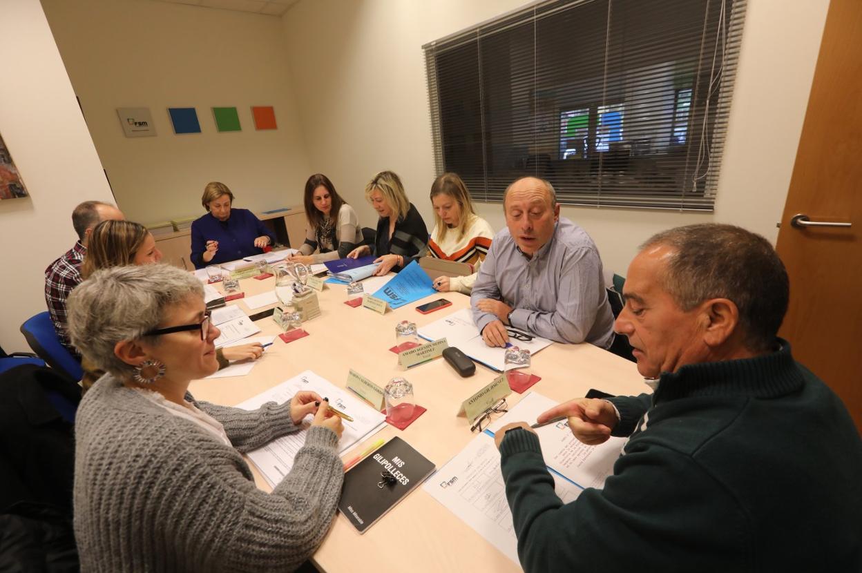 El patronato de la Fundación San Martín volvió a reunirse ayer y decidió comenzar el proceso selectivo desde cero. 